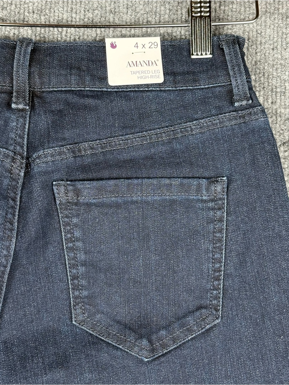 Gloria Vanderbilt Ladies Amanda Classic High Rise Original Slimming Jeans 4 - Picture 5 of 7